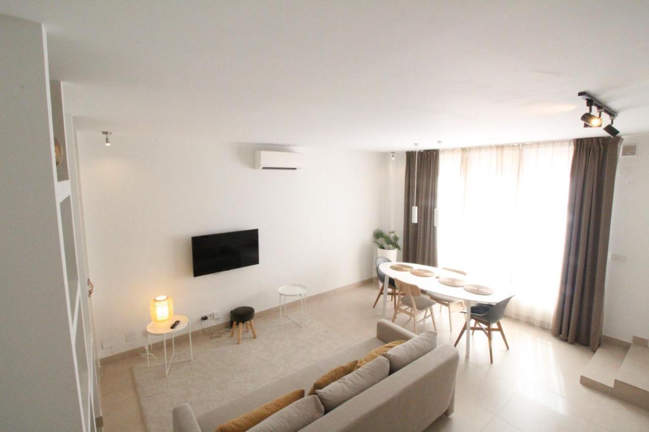 Del Parque Flats Constancia Duplex Apartment Malaga Exterior photo